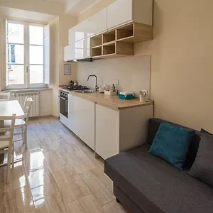 City Center Two-roomed Flat - Termini/aquarium , Rome Italy